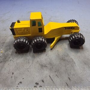 Tonka Yellow Grader Toy Vehicle